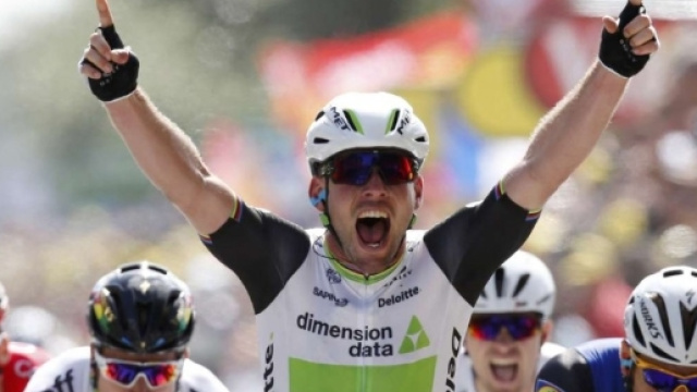 Mark Cavendish, la vittoria a Utah Beach nella prima tappa del Tour de France