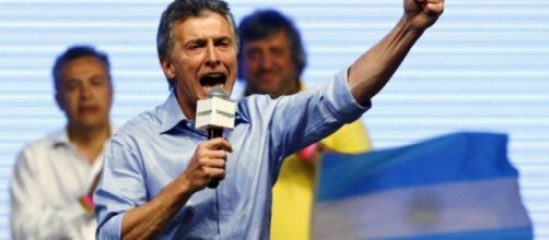 Cuando Macri prometi&oacute; mantener la empresa aerea de bandera
