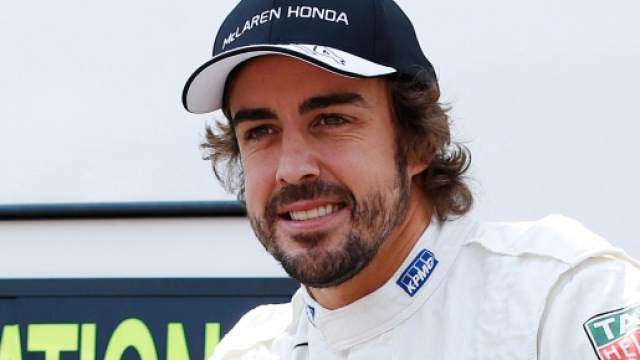 Fernando Alonso commenta il contatto tra Hamilton e Rosberg.