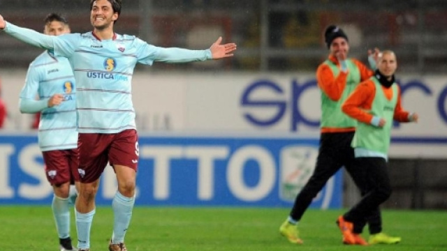 Il bomber Torregrossa piace alla Spal