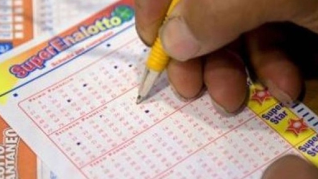 Estrazioni Lotto e SuperEnalotto 9 luglio 2016