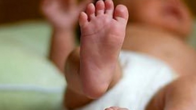 Il bambino, che aveva pi&ugrave; di un anno d'et&agrave;, pesava poco pi&ugrave; di 5 kg.