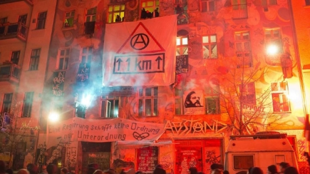 preoccupante escalation di violenza nella capitale tedesca