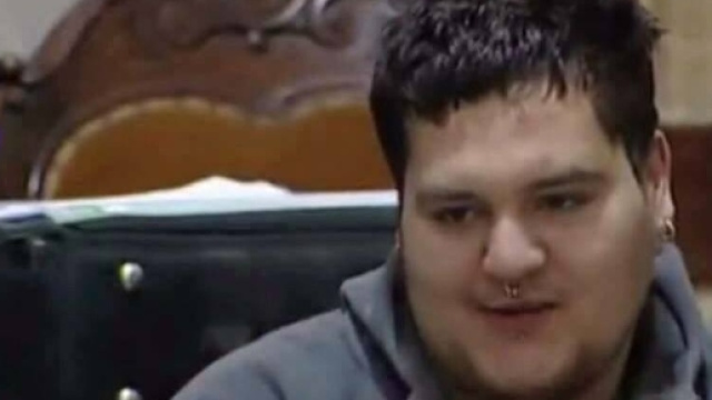 Uno dei tanti "meme" divenuti virali sul web, dopo la divulgazione del video della testimonianza di Alongi