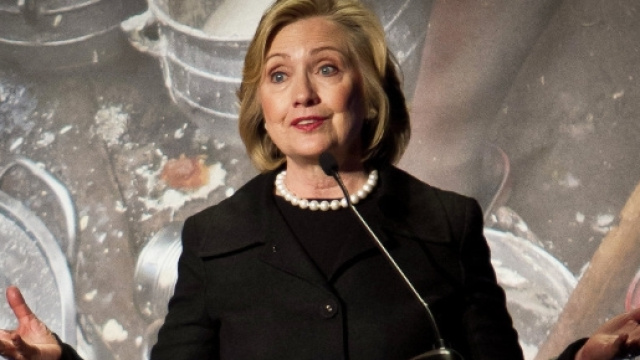 Hacker Finds Clinton Used Numerous Private E-Mail Addresses During ... - sputniknews.com