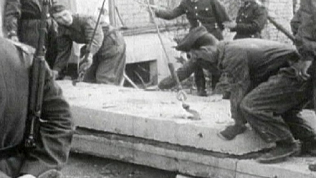 13 agosto 1961, si innalza il muro di Berlino.