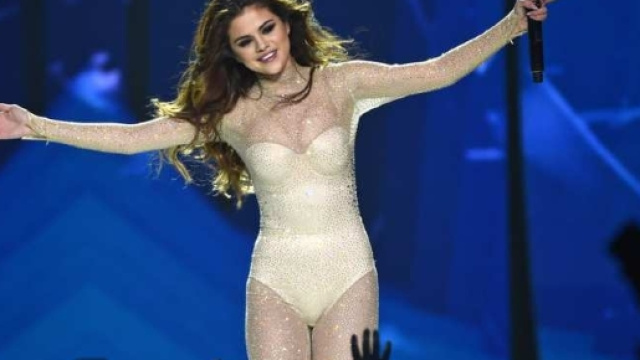 Selena Gomez durante una tappa del Revival Tour.