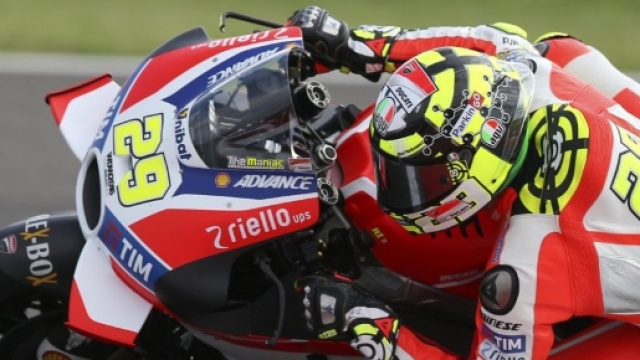 Seconda pole in MotoGP per Iannone.