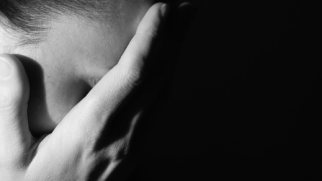 Aversa: ragazza si impicca in cantina, probabilmente per una delusione d'amore