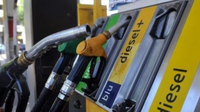 Benzinai, self service a rischio: occhio alla truffa - leccotoday.it