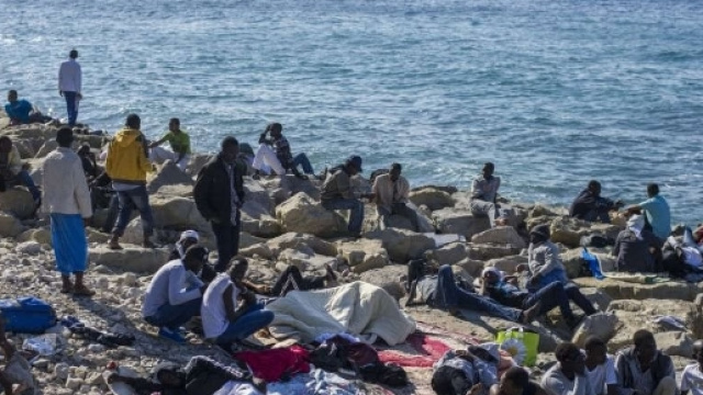 Emergenza migranti: ogni comune italiano dovr&agrave; ospitare 25 migranti ogni 1000 abitanti.