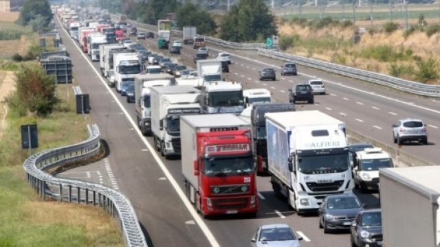 Autostrada A3 Salerno - Reggio Calabria: traffico in tilt per incidente
