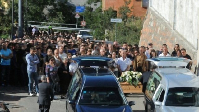 I funerali dei du fratelli Caddori si sono svolti ad Arzana.