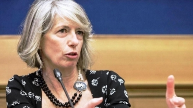 Scuola, ultime notizie concorso docenti, luned&igrave; 15 agosto 2016: il ministro dell'istruzione, Stefania Giannini