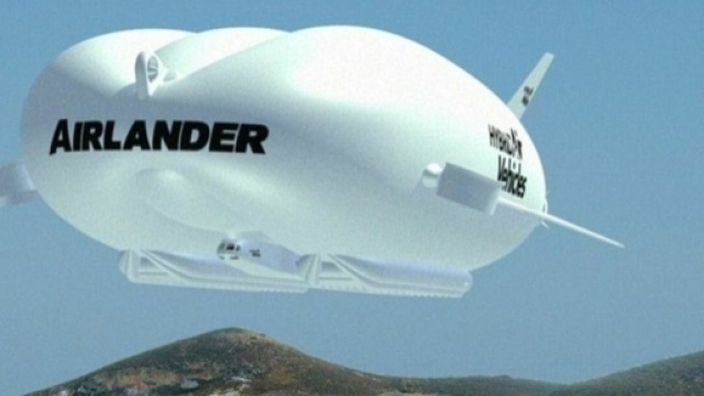 Airlander 10 the world's largest aircraft gets ready for take-off ... - dailymail.co.uk
