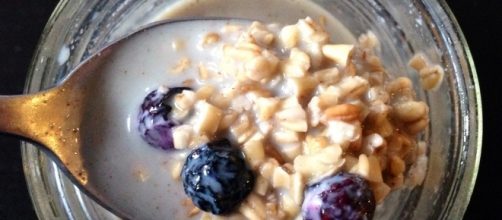 Overnight Oats / Photo via Joy 'joyosity', Flickr