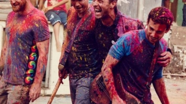 I Coldplay diventano scimmie per il video di Adventure of a ... - radio-gamma.it