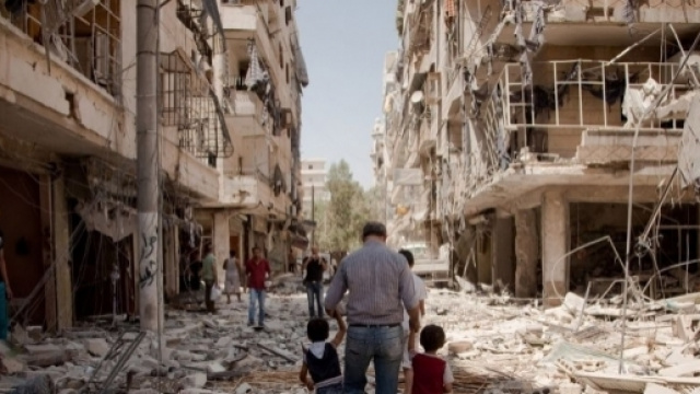 Aleppo assediata, nella Siria bombardata situazioni estreme per civili e bambini