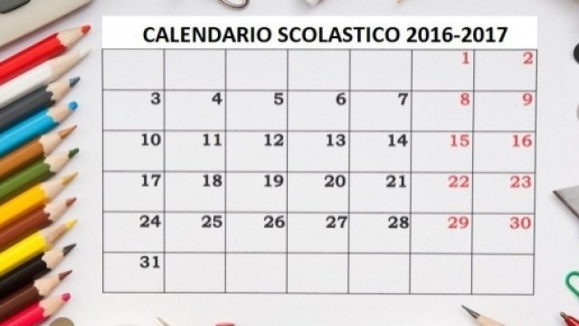 Calendario scolastico 2016-2017: inizio e fine lezioni e vacanze Natale e Pasqua