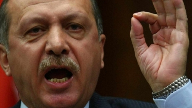 Erdogan: "L'Italia deve pensare alla mafia, non a mio figlio Bilal"