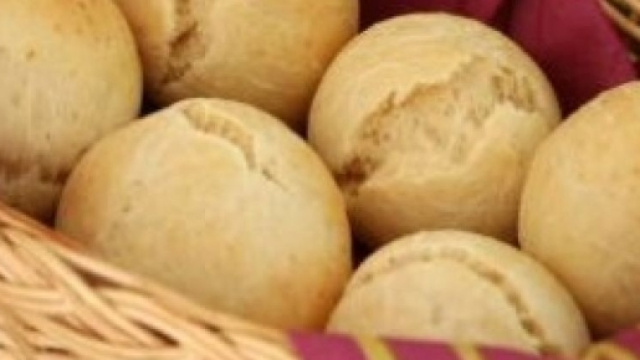 La ricetta per preparare pane allo yogurt.