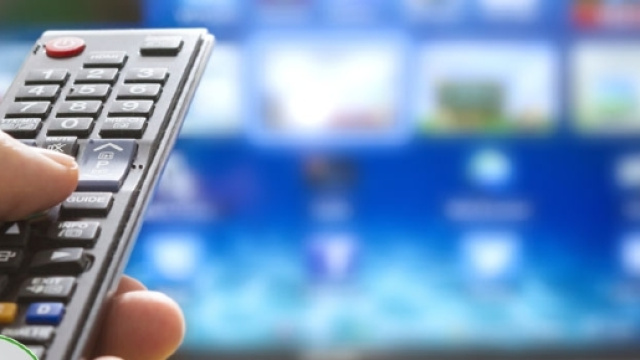 Pay TV calcio: meglio Sky o Mediaset premium stagione 2016-17