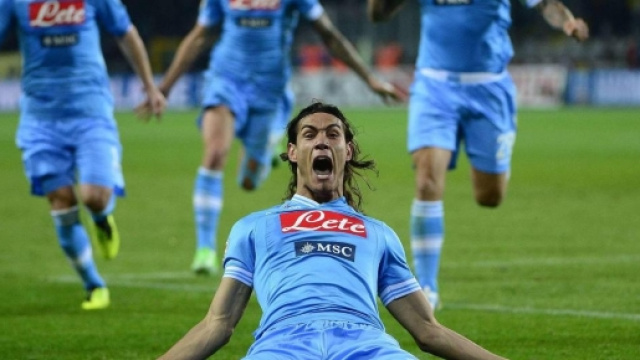 Edinson Cavani si troverebbe a Napoli, presso l'Hotel Vesuvio