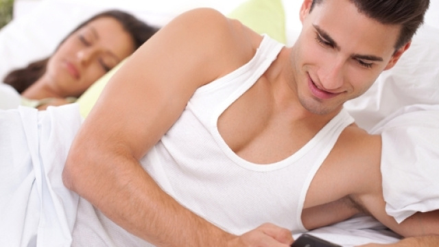 Mentire sul proprio status coniugale comporta responsabilit&agrave; penale