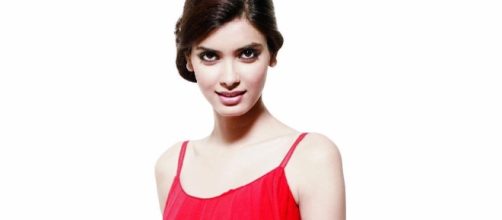 Most beautiful Bollywood actresses - Source: apnatimepass.com/diana-penty-wallpaper-0.php