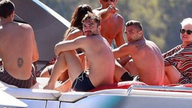 Belen Rodriguez con Andrea Iannone sullo yacht