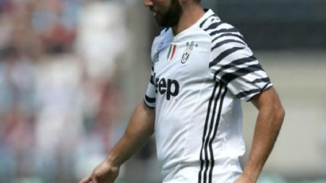 Higuain &egrave; grasso: Nina Moric attacca il 'Pipita'