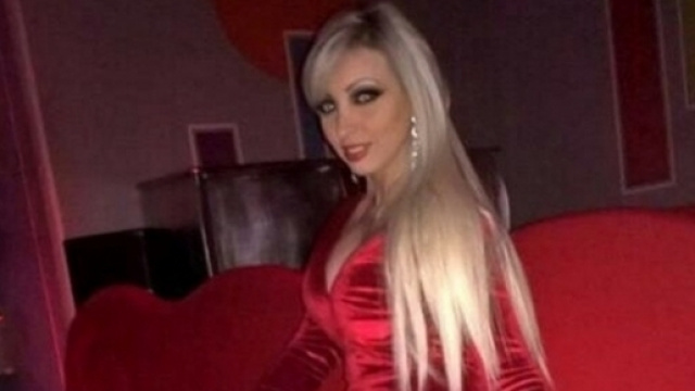 Marika Vitale: la star dell'eros tra i soccorritori
