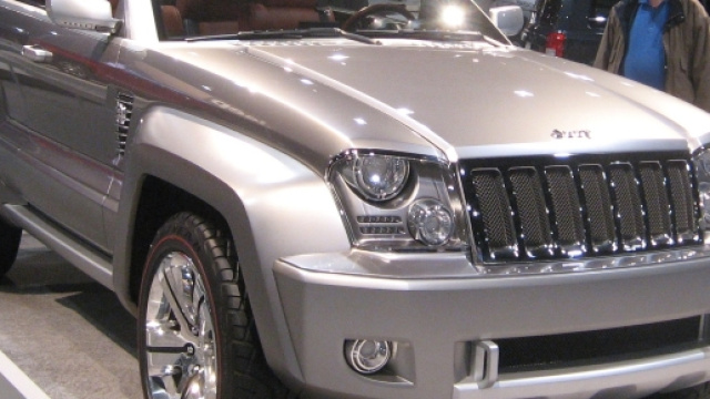 Jeep Trailhawk concept porta soluzioni che rivedremo sulla Grand Wagoneer