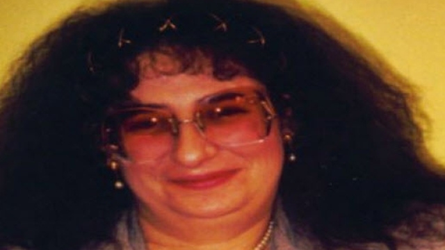 La vittima del rapimento alieno, Rosalind Reynolds