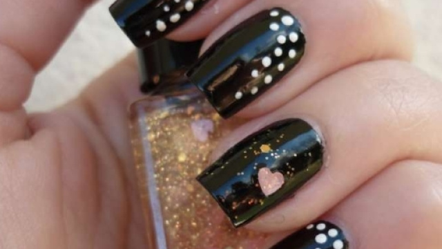 Novit&agrave; nail art: look autunno 2016