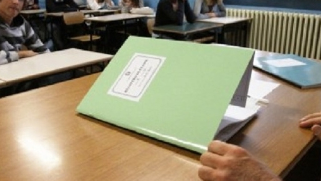 Ultime notizie scuola, gioved&igrave; 25 agosto 2016: docente diventa un 'fantasma' per l'algoritmo del Miur