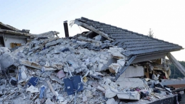 L'analisi deli errori di costruzione fatta da un ingegnere, utente social network