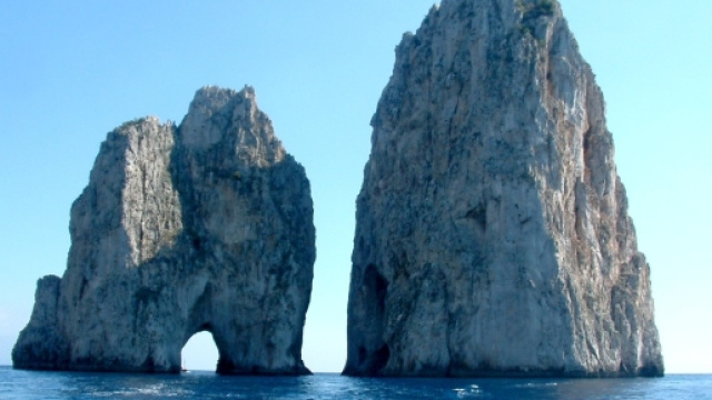 Una splendida immagine dei Faraglioni di Capri
