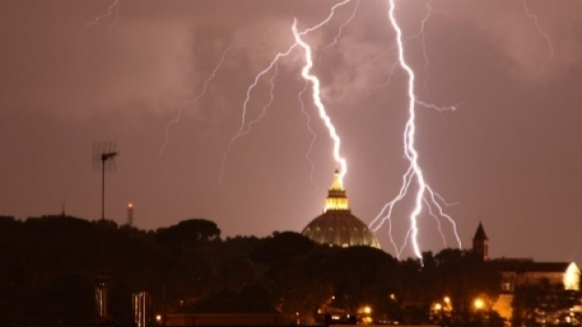 Roma sotto la sferza di un temporale
