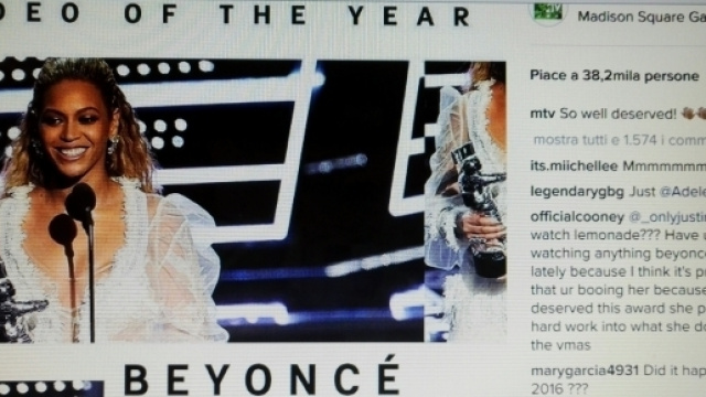 Beyonc&eacute; e Rihanna le regine agli Mtv Music Awards.