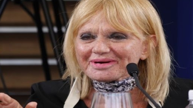 Rita Pavone d&agrave; battaglia sui social per i terremotati.