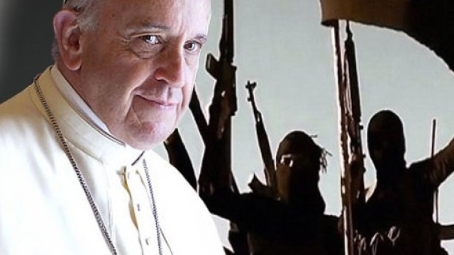 Lo Stato Islamico critica Papa Francesco su Dabiq