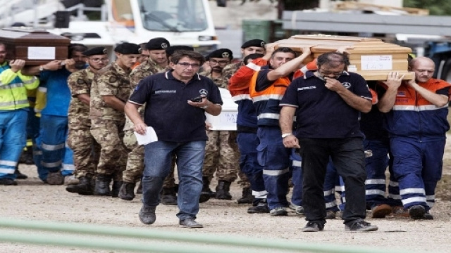 Un'immagine dei funerali svolti ad Amatrice.