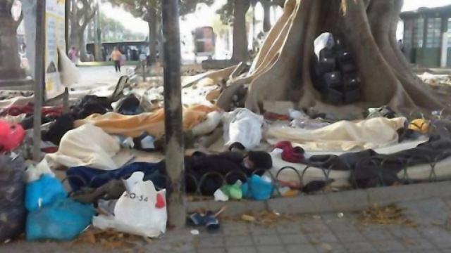 I migranti saranno assistiti dai volontari della Caritas.