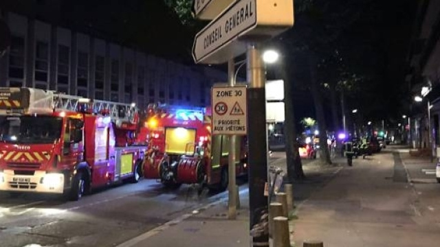 Francia, scoppia rogo in un bar di Rouen: 13 morti