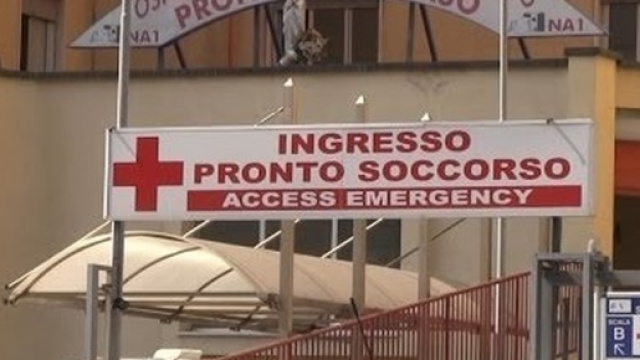 Garza lasciata nell'addome al "Loreto Mare"