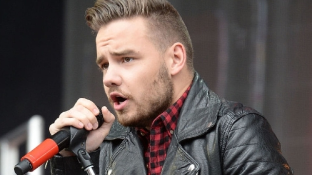 One Direction, Liam Payne inizia carriera solista