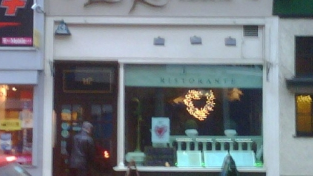 Esplosione nel ristorante italiano La Riviera a Glasgow