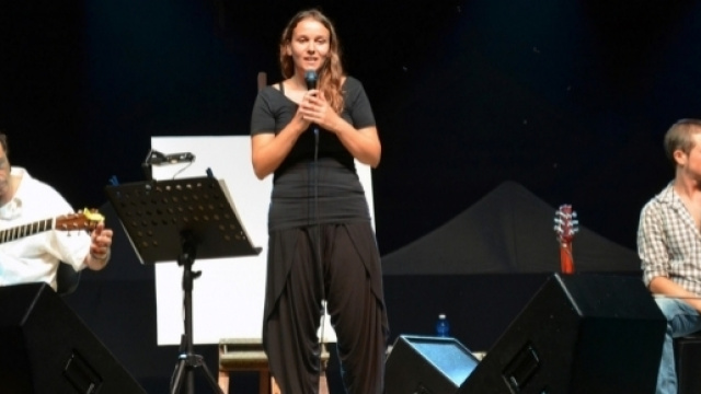 Marta Delfino, "la cantautrice che disegna la musica"