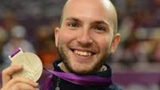 Niccol&ograve; Campriani, medaglia d'oro nella Carabina